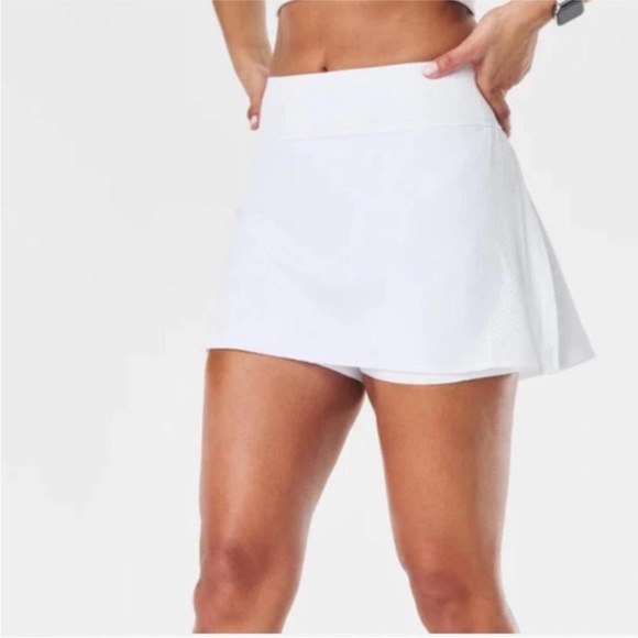 Spanx Get Moving Skort 17" Booty Boost Short White Womens Size M - Picture 12 of 12